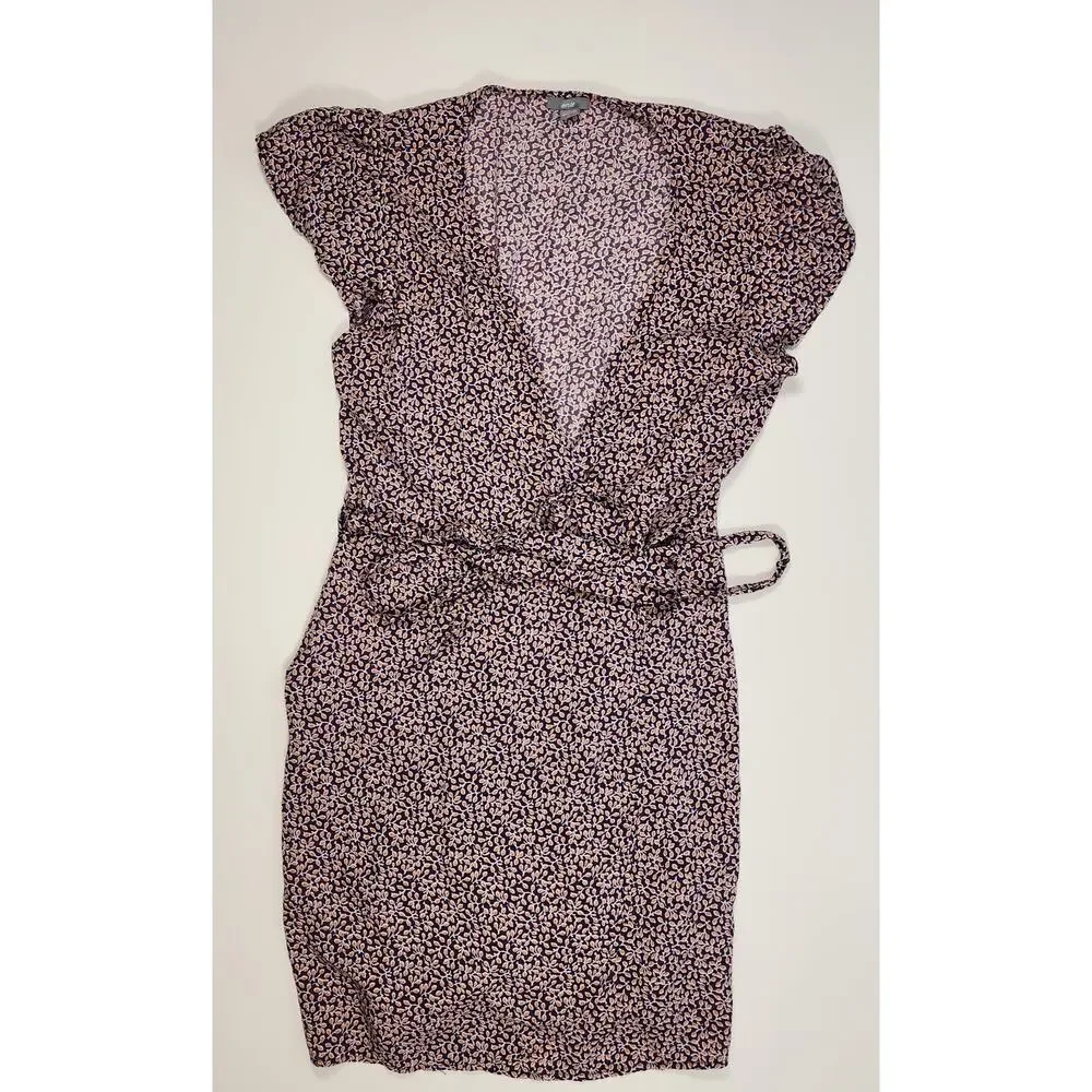 Aerie‎ Floral Wrap Dress Women's M Purple Short Sleeve Tie Waist V-Neck